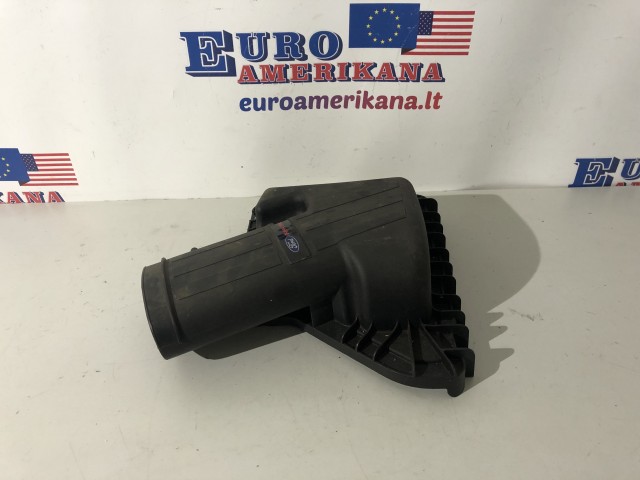 Air Cleaner Box Upper Cover (Takeoff)
